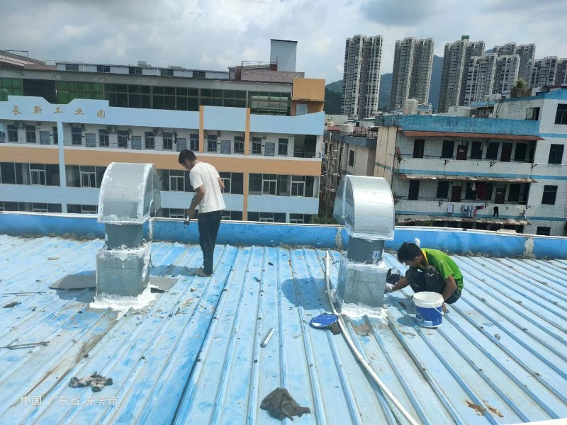 城阳钢结构屋面涂料维修方法