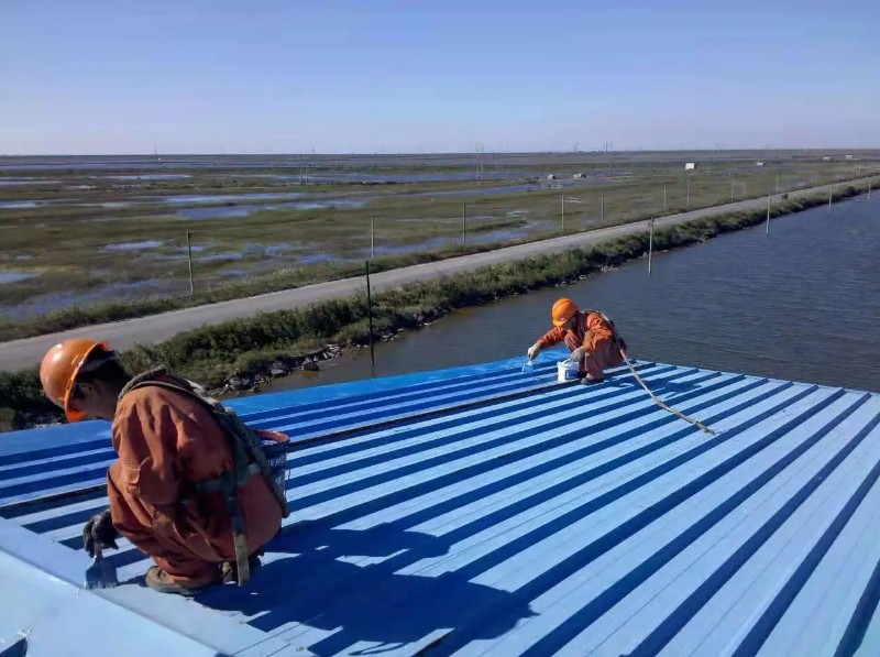 城阳钢结构屋面漏水原因